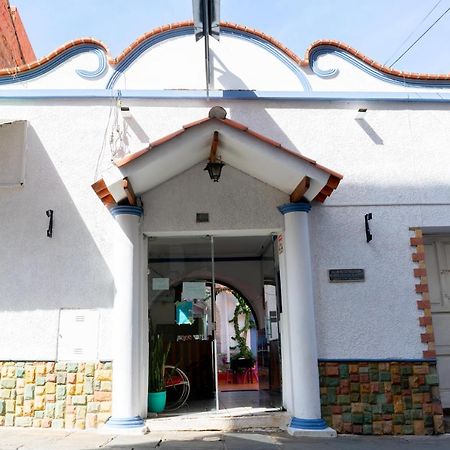 Hostal Zeballos Тариха Экстерьер фото